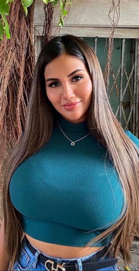 sexy women with big boobies|EpicCleavage Gifs .